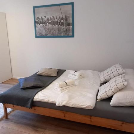 Warta Piastowskie Apartament Poznań Exterior foto